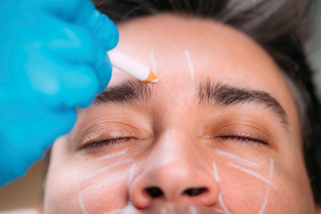 How To Pick the Right Cosmetic Surgeon